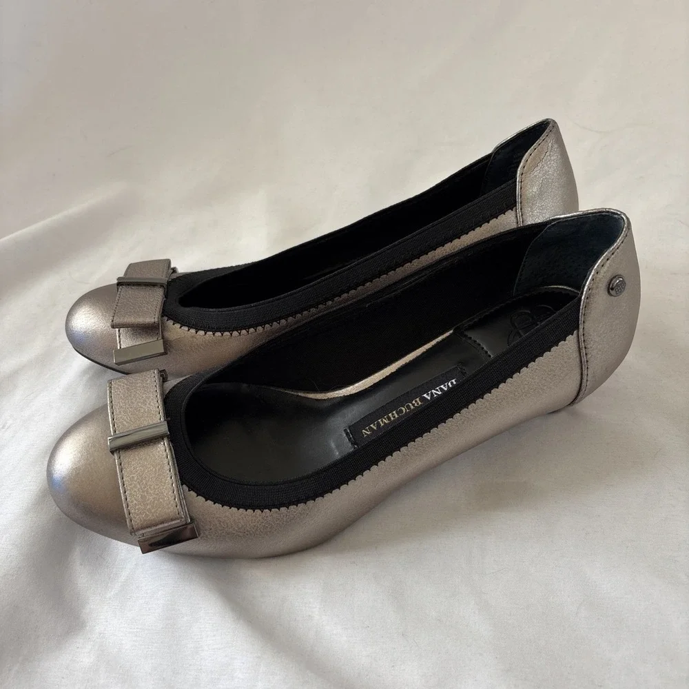 Dana Buchman‎ Women's 6.5 DB Darcy Pewter Heeled Slip On Shoes Bow Leather